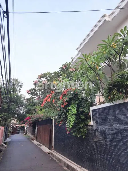 image RUMAH KOMPLEKS DPR KEMANGGISAN (2)