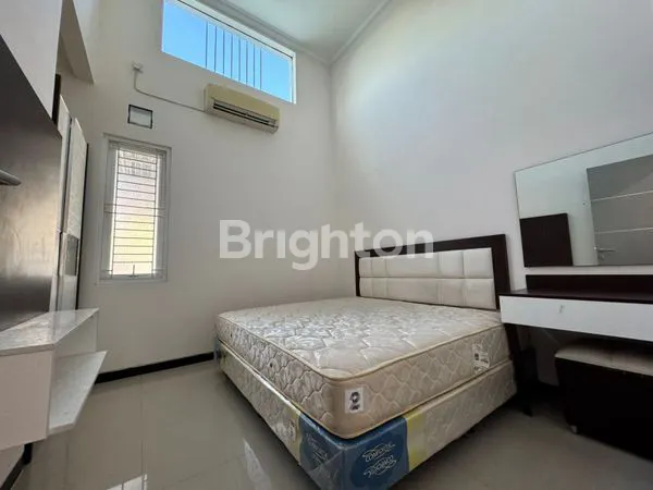 image 1M AN RUMAH SIAP HUNI FURNISH DI PERUMAHAN SUKOLILO DIAN REGENCY TAHAP 2 (5)