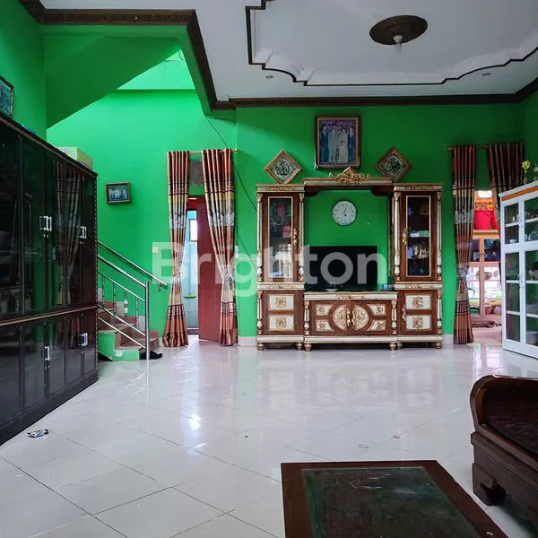 image RUMAH BESAR 2 LANTAI DIJUAL CEPAT DI MANGGAR DEKAT PANTAI (5)