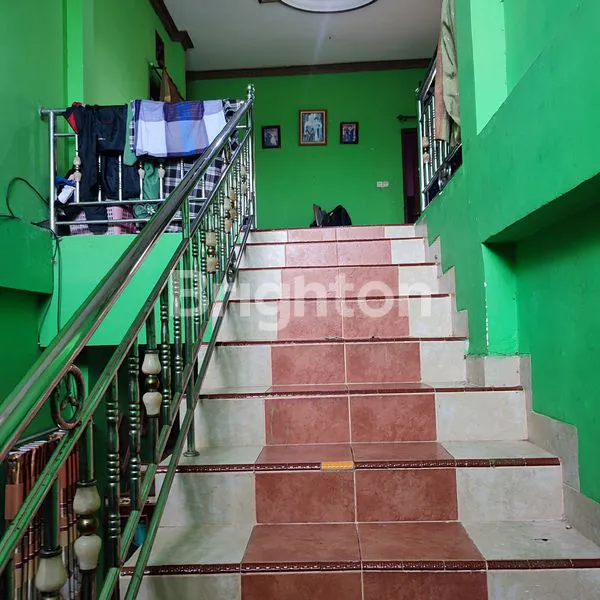 image RUMAH BESAR 2 LANTAI DIJUAL CEPAT DI MANGGAR DEKAT PANTAI (4)