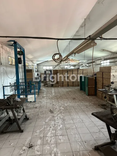 image DIJUAL BANGUNAN EX PABRIK DI RAYA KLETEK SIDOARJO, JARANG ADA SIAPA CEPAT DIA DAPAT, COCOK UNTUK GUDANG PENYIMPANAN ATAU PABRIK (5)