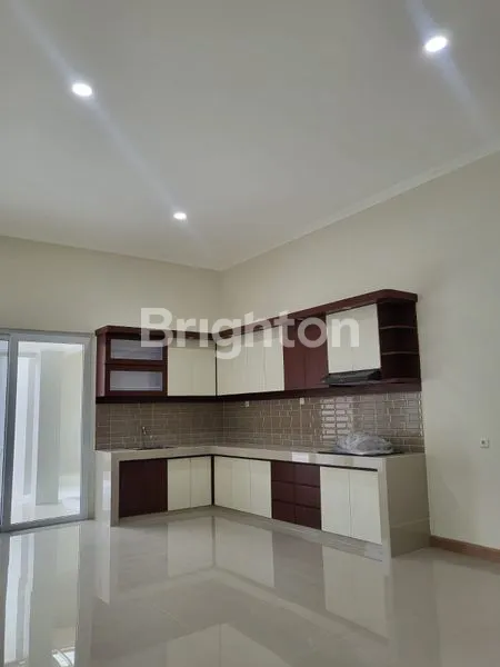 image DIJUAL RUMAH BARU MEWAH REJOMULYO (7)