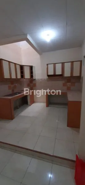 image RUMAH 2 LANTAI TAMAN SURYA (1)