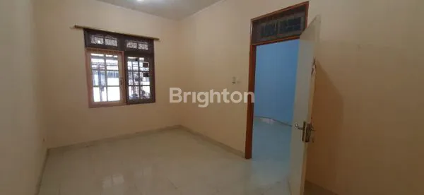 image RUMAH 2 LANTAI TAMAN SURYA (2)