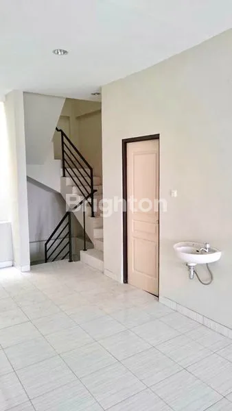image DIJUAL CEPAT! RUKO STRATEGIS 4 LANTAI CILEDUG RAYA KEBAYORAN LAMA JAKARTA SELATAN (3)