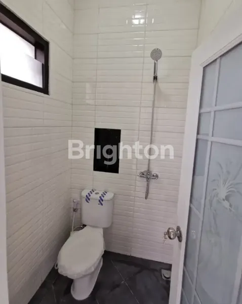 image RUMAH DUREN VILLAGE DEPOK 2 LANTAI BARU SIAP HUNI (7)