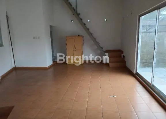 image RUMAH JL. KRESNA SAYAP PAJAJARAN NGANTONG MURAH (4)