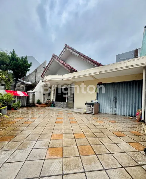 image RUMAH TUA HITUNG TANAH DI PERMATA BUANA JAKARTA BARAT (1)