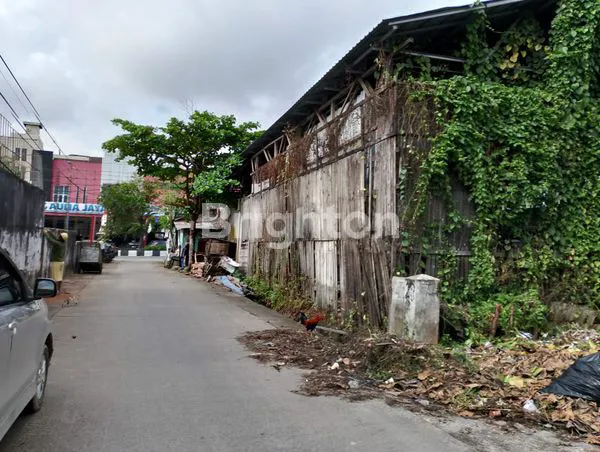 image TANAH DIJUAL BERBENTUK PERSEGI,DI TENGAH KOTA SAMARINDA JALAN S PARMAN  (2)