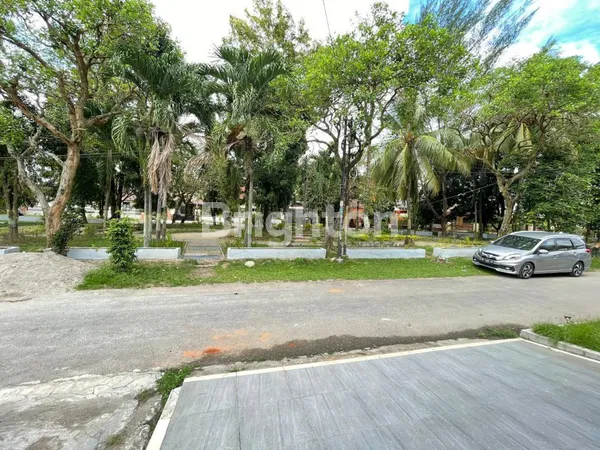 image RUMAH STRATEGIS BANGUNAN KOKOH SIAP HUNI KARANG BEROMBAK MEDAN BARAT (3)