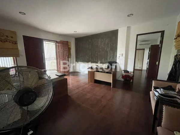 image RUMAH STRATEGIS BANGUNAN KOKOH SIAP HUNI KARANG BEROMBAK MEDAN BARAT (4)