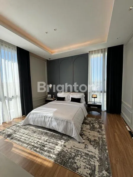 image RUMAH MEWAH 3 LANTAI DENGAN LIFT & FULL MARBLE IMPORT, CLUSTER TRESOR, PUSAT BSD CITY, TANGERANG (2)