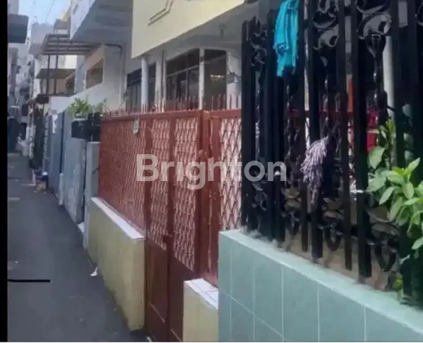 image RUMAH TAMBORA MINIMALIS 2LT LOKASI STRATEGIS JAKARTA BARAT (1)