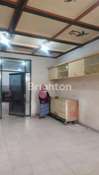 image RUMAH SURABAYA TENGAH (4)