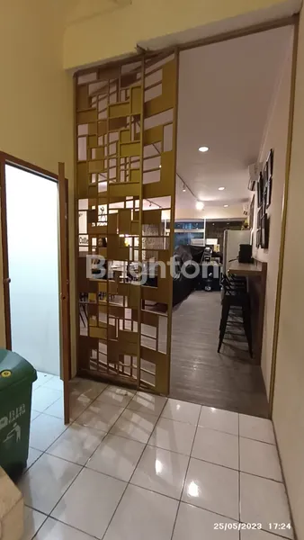 image RUKO 3,5 LANTAI SIAP HUNI DI TENGAH KOTA JALUR RAMAI DEPAN RUMAH SAKIT (3)