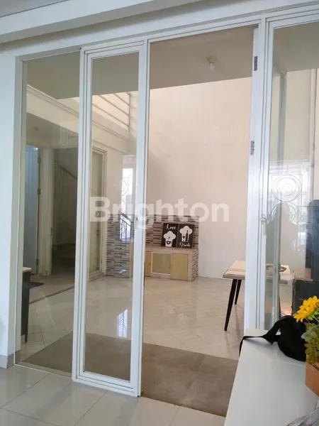 image RUMAH MODERN MINIMALIS FULL FURNISHED SIAP HUNI PAKUWON CITY (4)