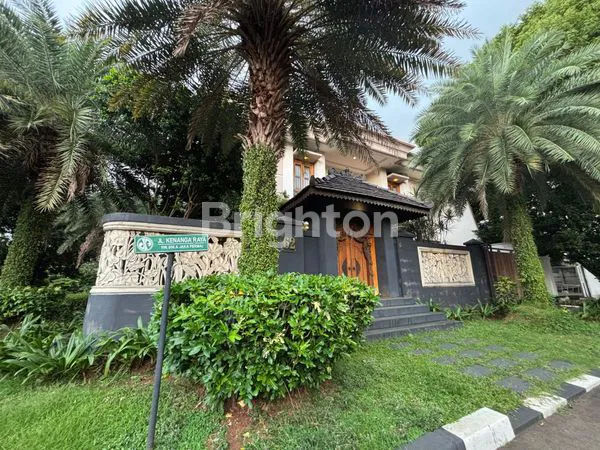 image DIJUAL RUMAH MEWAH  JAKAPERMAI (3)