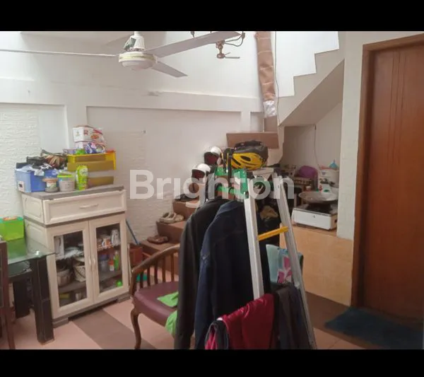 image HUNIAN NYAMAN 2 LANTAI DI SARIWANGI SELATAN DEKAT SETRADUTA (5)