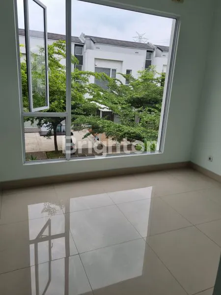 image RUMAH 2 LANTAI DI CLUSTER SAVASA KOTA DELTAMAS (3)