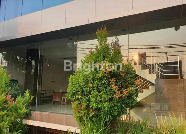 image GEDUNG KANTOR BARU, MAMPANG JAKSEL (3)
