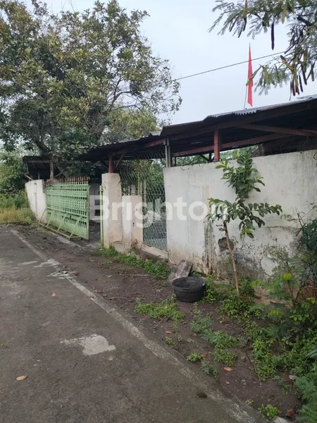 image RUMAH LAWASAN PENDOPO TENGAH KOTA SOLO (4)