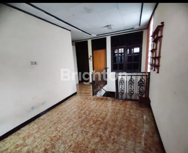 image RUMAH SIAP HUNI, 2 LANTAI, AMAN, TENANG DI PONDOK KELAPA (R 1496 J) (2)