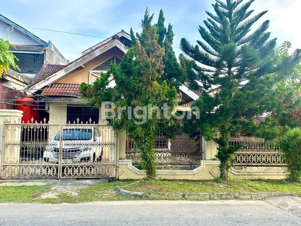 image RUMAH BESAR HOOK (1)