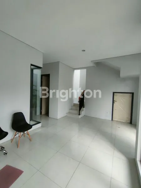 image RUMAH SIDOARJO JAWA TIMUR (2)