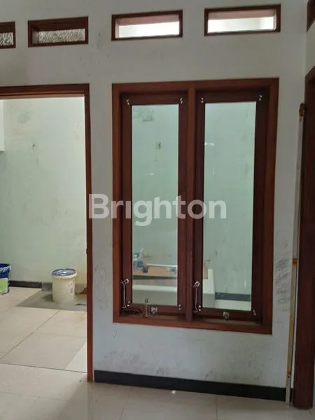 image RUMAH DIBAWAH HARGA PASAR DEKAT SUMMARECON MALL BEKASI (5)