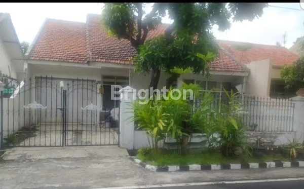 image RUMAH RUNGKUT BUTUH RENOVASI JUAL CEPAT LOKASI STRATEGIS TENGAH KOTA SELANGKAH KE SIER, UBAYA,UPN, TRANSMART  (1)