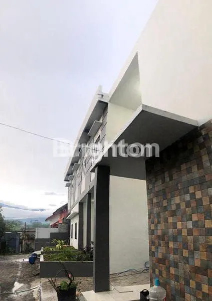 image RUMAH KOST AKTIF 17 KAMAR 2,5 LANTAI RAYA CANDI DEKAT UB, ITN (2)