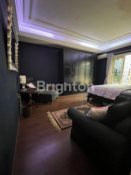 image DIJUAL RUMAH CANTIK MODEL EUROPEAN CLASSIC DI AMPERA CILANDAK (6)