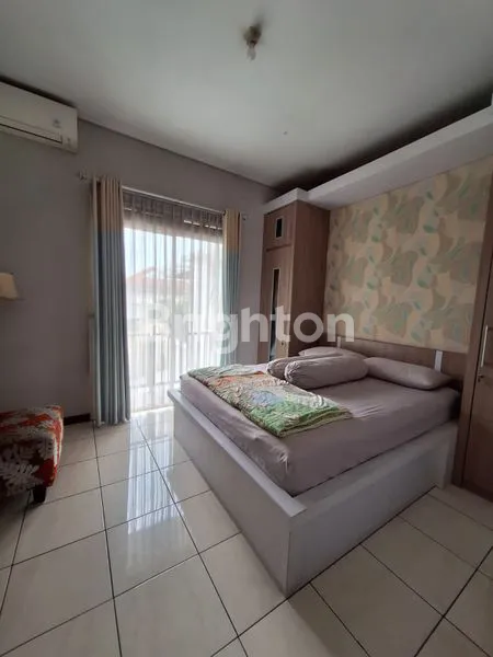 image RUMAH MEWAH FULL FURNISH ASRI SIAP HUNI DI KOTABARU PARAHYANGAN (5)