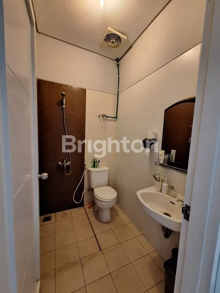 image RUMAH MEWAH FULL FURNISH ASRI SIAP HUNI DI KOTABARU PARAHYANGAN (6)