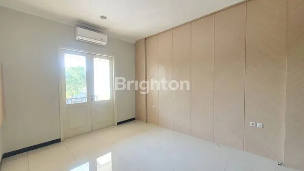 image ROYAL PARK ISTIMEWA SIAP HUNI CITRALAND DEPAN (6)