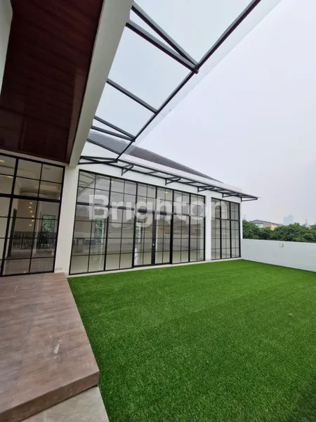 image RUMAH MEWAH TOMANG DEKAT KE MAL CP JAKARTA BARAT. ADA ROOFTOP NYA (7)