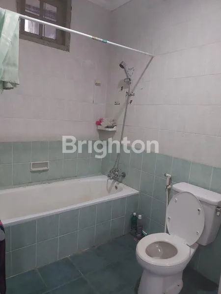 image RUMAH DI SEWAKAN 2 LANTAI (8)