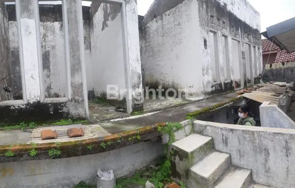 image RUMAH DI TENGAH KOTA BATU MALANG (6)