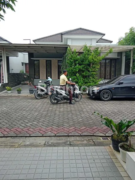 image DIKONTAKKAN RUMAH CLUSTER NYAMAN DAN AMAN (1)