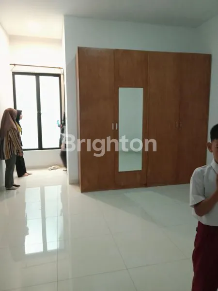 image DIKONTAKKAN RUMAH CLUSTER NYAMAN DAN AMAN (5)