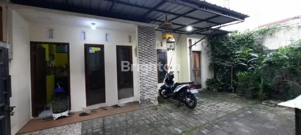 image RUMAH DI SEKARPURO MALANG (1)