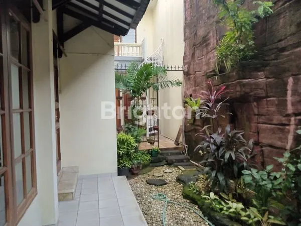 image RUMAH BESAR RAPIH DAN STRATEGIS (5)