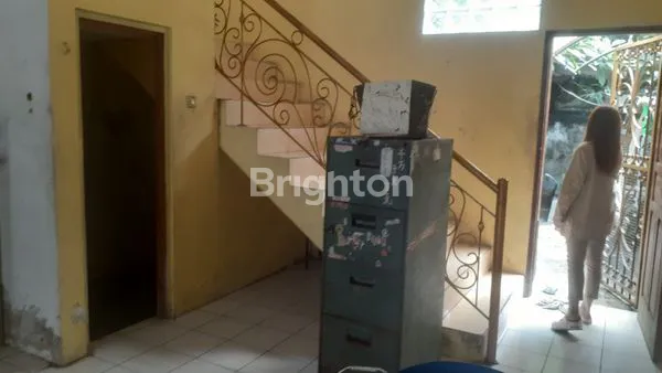 image RUKO STRATEGIS DI JALAN GUNUNG AGUNG DENPASAR BARAT (2)