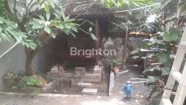 image RUKO STRATEGIS DI JALAN GUNUNG AGUNG DENPASAR BARAT (7)