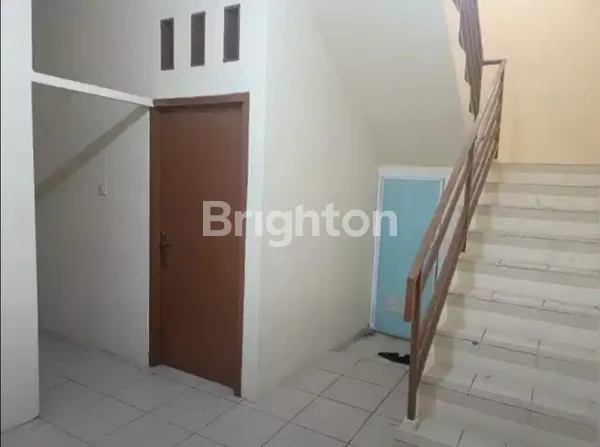 image RUMAH BERBENTUK RUKO 2 LANTAI PONDOK PINANG (5)