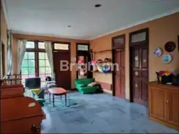 image RUMAH ASRI STRATEGIS  2 LANTAI RAWAMANGUN (6)