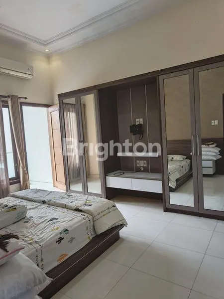 image RUMAH MEWAH 2 LANTAI TENGAH KOTA FULL FURNISH (1)