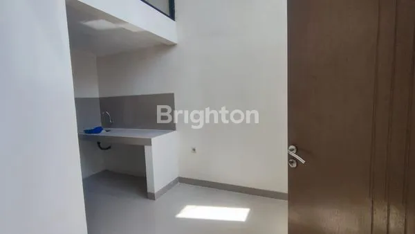 image GUNUNG ANYAR RUMAH BARU ROW JALAN LEBAR  (3)