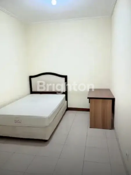 image RUMAH KOSAN STRATEGIS 4 LANTAI SLIPI (6)