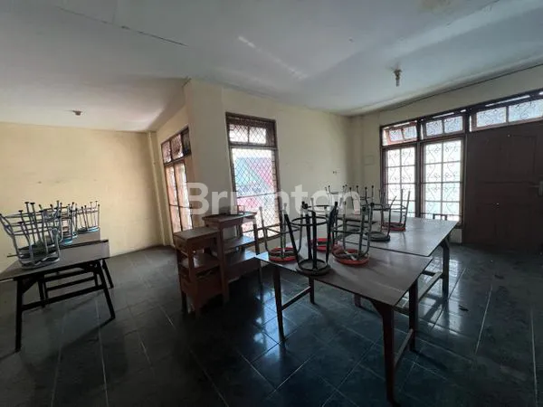 image RUMAH 2 LANTAI SIAP HUNI KARANG ANYAR (3)